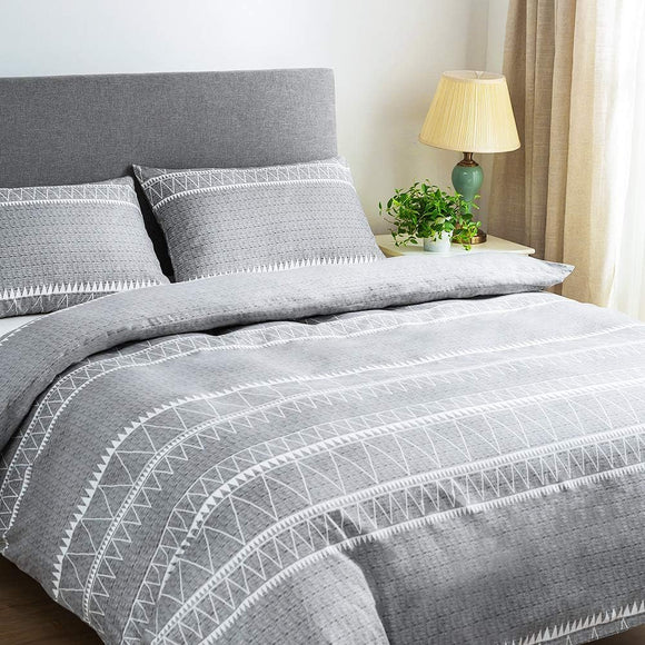 Lekesky Duvet Cover Double Size, Comforter Covers with Chic Triangle Pattern, Ultra Soft 100% Washed Microfiber Breathable Bedding Set (1 Comforter Cover 200x200cm +2 Pillow Cases), Grey Lekesky