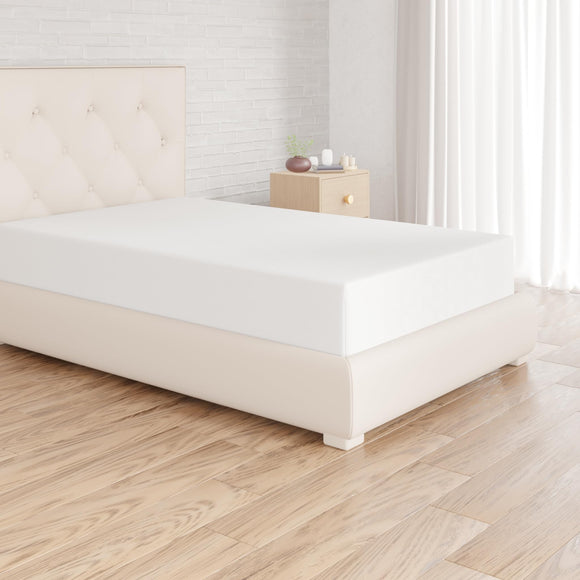 Amazon Basics Microfiber Fitted Sheets, Bright White, 90 x 190 x 30 cm Amazon Basics